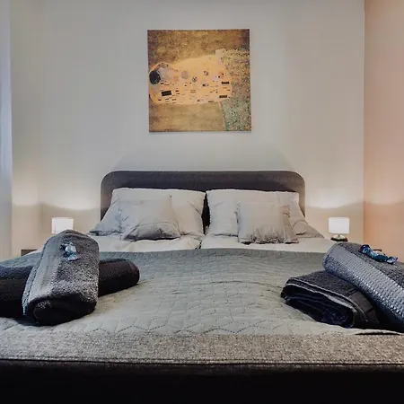 Apartment Dorapartman Eger